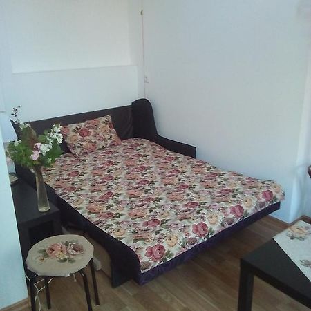 Ferienwohnung Brown Amber Liepāja Exterior foto